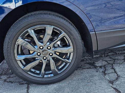Certified 2023 Chevrolet Equinox RS w/ LPO, Floor Liner Package FWD image 8