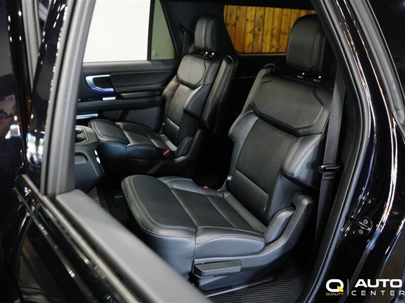 Used 2025 Ford Expedition Max Platinum w/ Stealth Performance Package AWD/4WD image 26