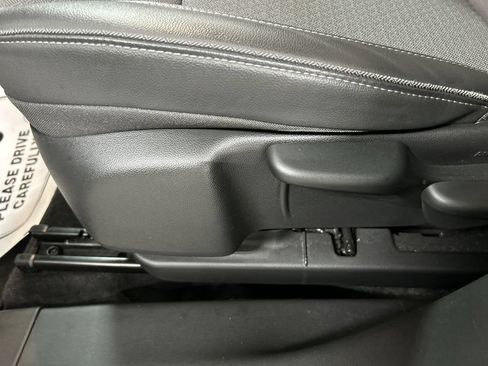 Certified 2024 Buick Encore GX Preferred AWD/4WD image 10