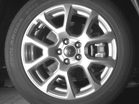 Used 2025 Jeep Compass Limited AWD/4WD image 13