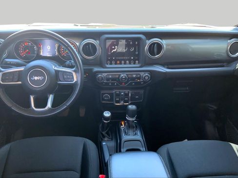 Used 2020 Jeep Wrangler Unlimited Sahara w/ Uconnect 4C Nav & Sound Group AWD/4WD image 14