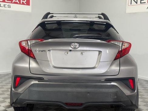 Used 2018 Toyota C-HR XLE FWD image 7