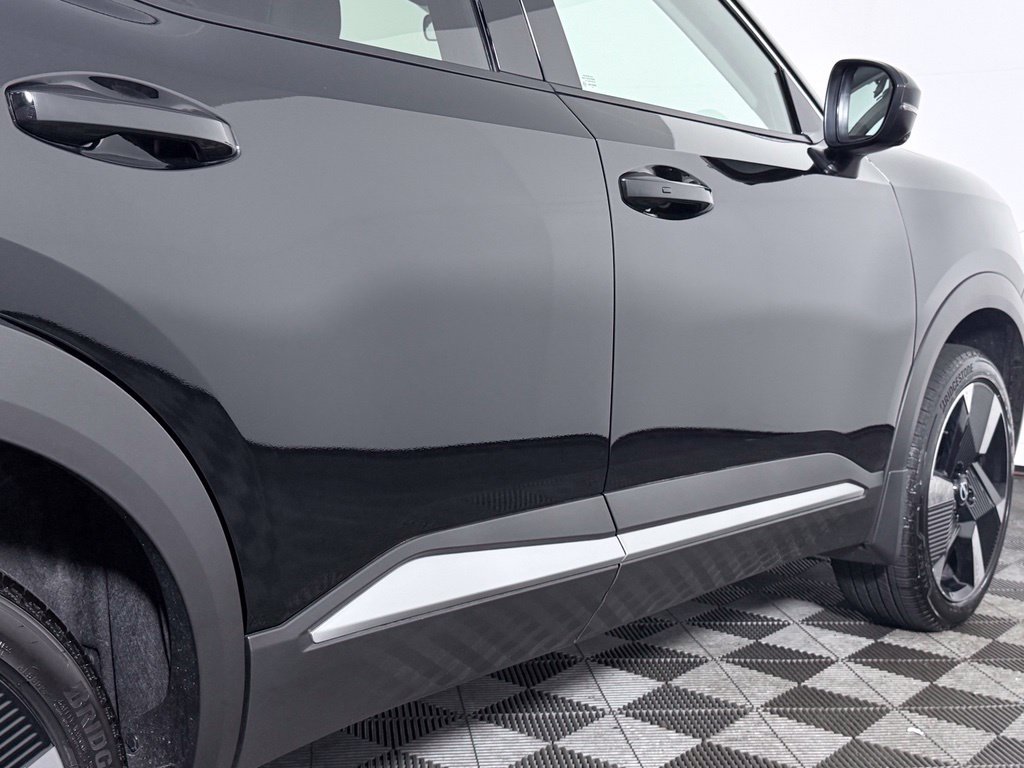 Certified 2026 Nissan Kicks SR w/ Cold Weather Package AWD/4WD image 10
