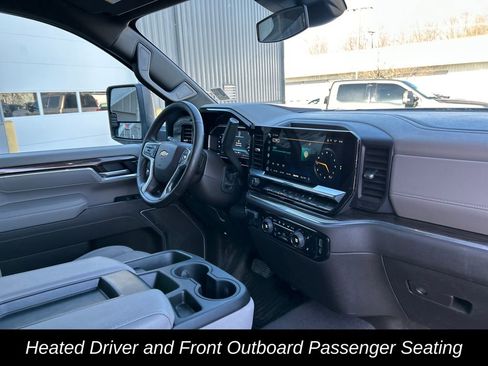 Used 2025 Chevrolet Silverado 2500 LT w/ Convenience Package AWD/4WD image 40