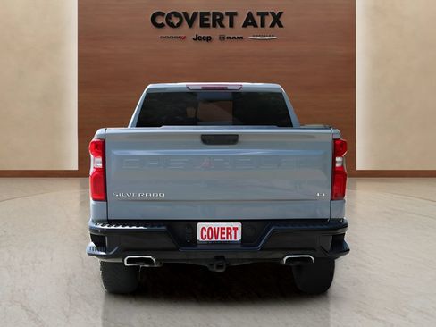 Used 2024 Chevrolet Silverado 1500 LT Trail Boss w/ Convenience Package II AWD/4WD image 4