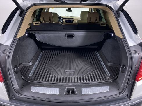 Certified 2018 Cadillac XT5 Platinum w/ Driver Assist Package image 16
