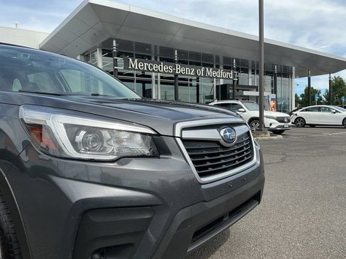 Used 2020 Subaru Forester Premium AWD/4WD image 5