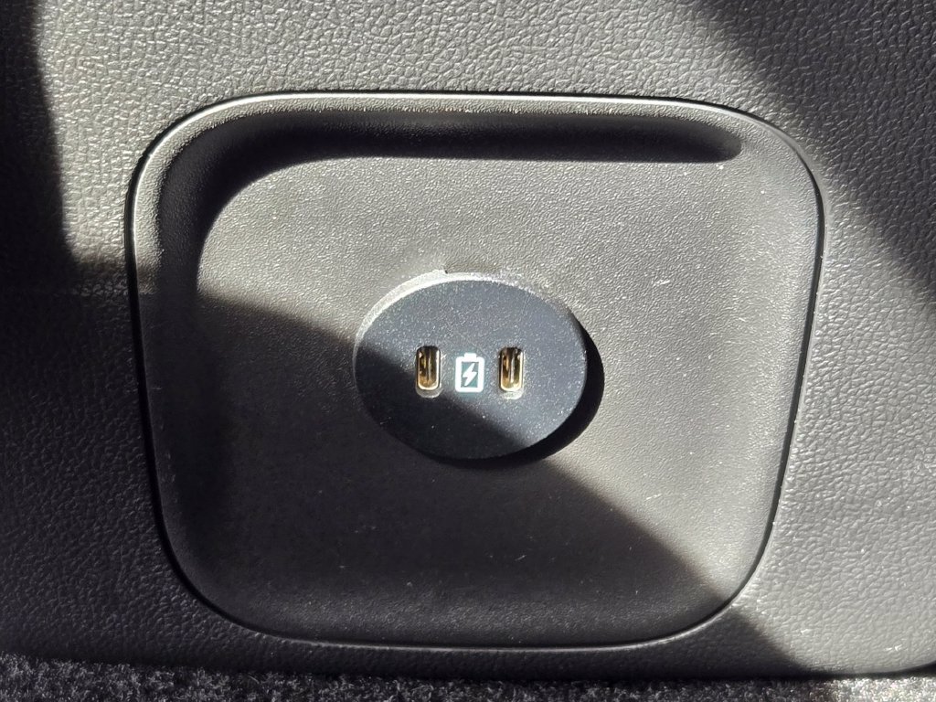 Used 2025 Ford Escape ST-Line FWD image 25