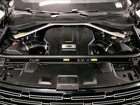 Certified 2023 Land Rover Range Rover Long Wheelbase SE image 9