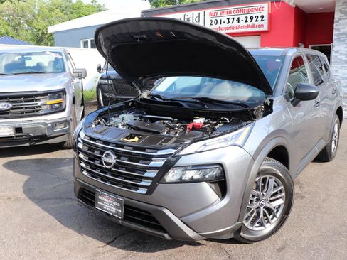 Used 2024 Nissan Rogue S AWD/4WD image 47