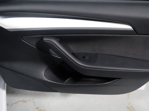 Used 2022 Tesla Model 3 Long Range AWD/4WD image 51