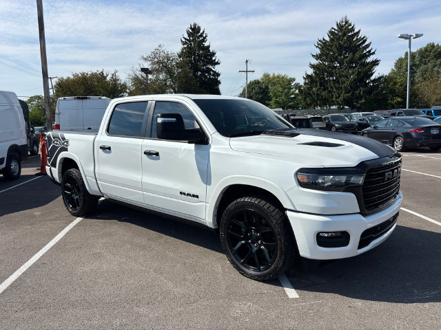 Used 2025 RAM 1500 Laramie w/ Night Edition AWD/4WD image 5
