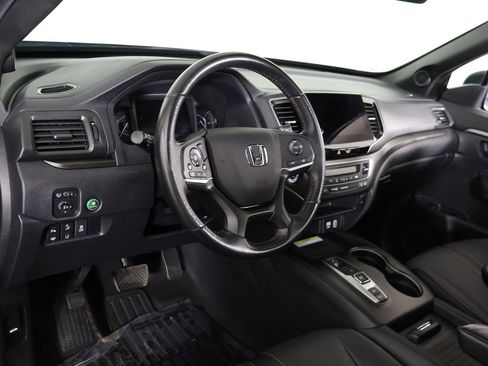 Used 2023 Honda Passport TrailSport image 29
