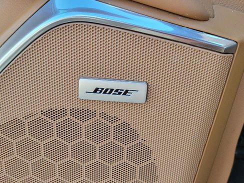 Used 2017 Cadillac Escalade ESV Platinum image 29