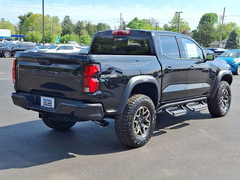 New 2026 Chevrolet Colorado ZR2 w/ Technology Package AWD/4WD image 12