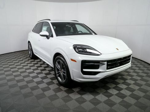 New 2026 Porsche Cayenne AWD image 27