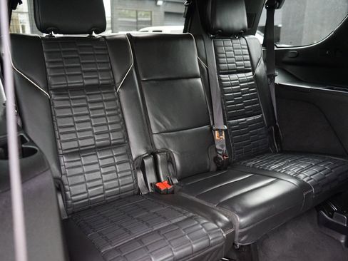 Used 2021 Cadillac Escalade Premium Luxury Platinum image 23