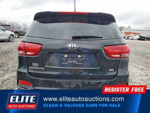 Used 2019 Kia Sorento L image 12