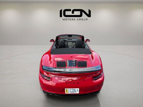 Used 2018 Porsche 911 Turbo S image 21