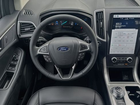 New 2024 Ford Edge SEL w/ Convenience Package image 12