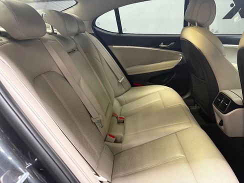 Used 2021 Genesis G70 2.0T image 44