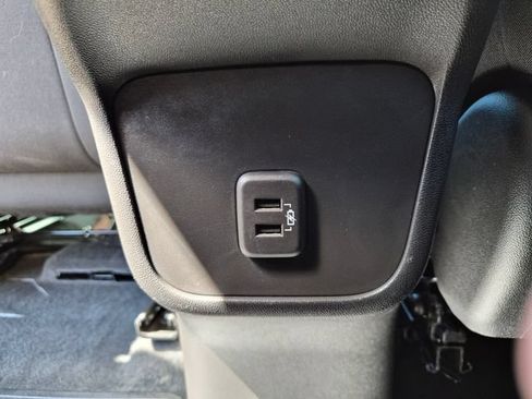 Used 2024 Chevrolet Equinox LT FWD image 37