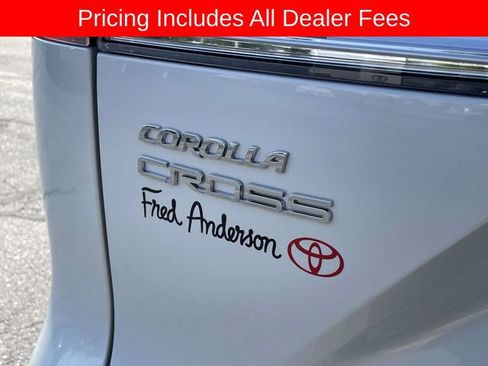 Used 2024 Toyota Corolla Cross LE FWD image 11