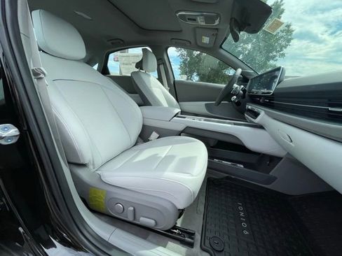 New 2024 Hyundai Ioniq 6 Limited image 23