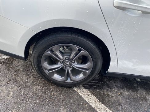 Certified 2024 Honda Accord EX image 21