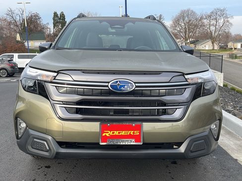 New 2026 Subaru Forester Premium image 3