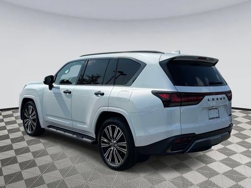 Used 2025 Lexus LX 700h Luxury w/ Appearance Package AWD/4WD image 4