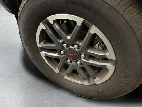 Used 2024 Toyota Tacoma TRD Sport AWD/4WD image 10