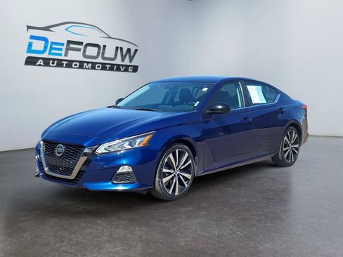 Used 2020 Nissan Altima 2.5 SR FWD image 7