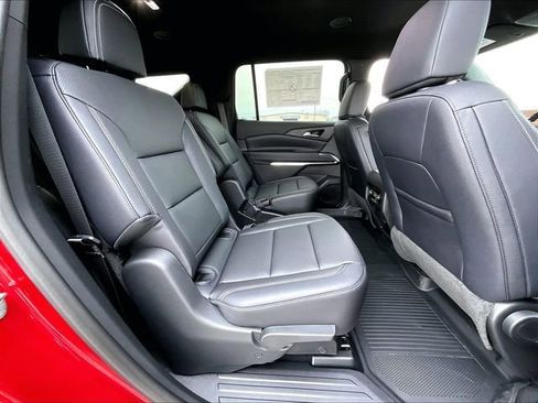 New 2026 Chevrolet Traverse LT image 26