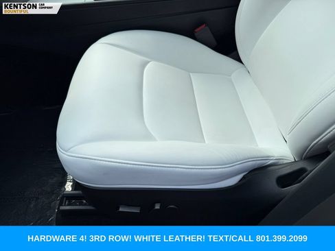 Used 2023 Tesla Model Y Long Range AWD/4WD image 26
