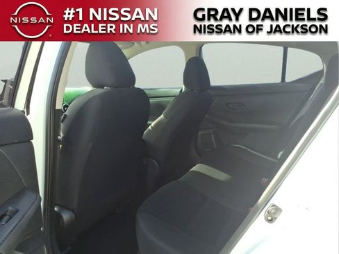 Used 2024 Nissan Sentra S FWD image 27