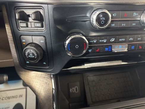 Certified 2025 Ford F150 King Ranch w/ FX4 Off-Road Package image 16