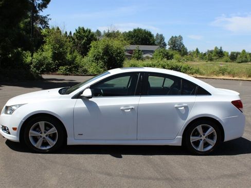 Used 2013 Chevrolet Cruze LT w/ RS Package FWD image 7