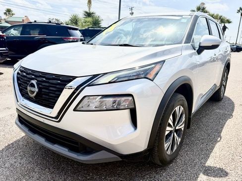 Certified 2023 Nissan Rogue SV image 3