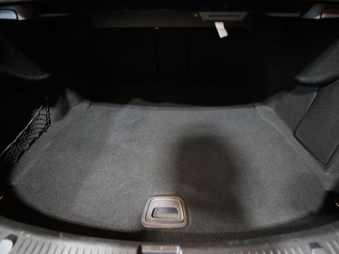 Used 2018 Mercedes-Benz E 300 image 24