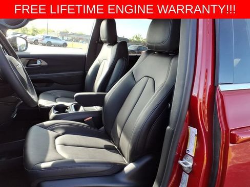 New 2027 Chrysler Pacifica Select w/ Family Tech Group FWD image 12