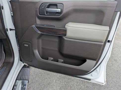 Used 2021 GMC Sierra 1500 SLT w/ SLT Premium Plus Package image 34