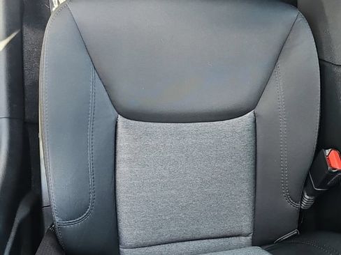Used 2023 Chrysler 300 Touring w/ Safetytec Plus Group RWD image 15
