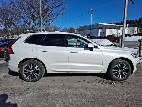 Certified 2023 Volvo XC60 B5 Core w/ Climate Package image 7