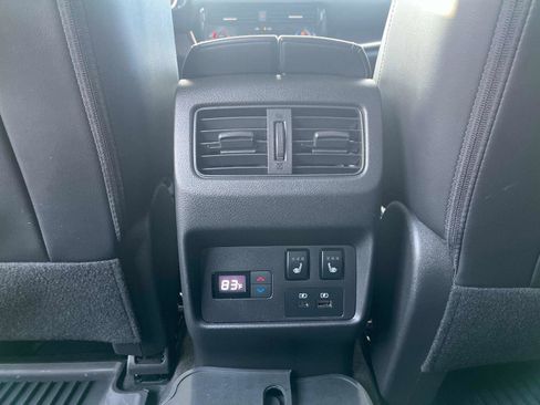 Certified 2023 Nissan Rogue Platinum w/ Platinum Premium Package image 17