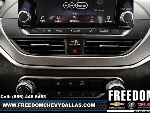 Used 2024 Nissan Altima 2.5 SR FWD image 17