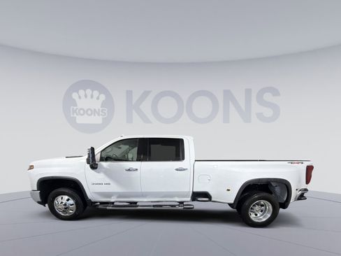 Used 2025 Chevrolet Silverado 3500 LTZ w/ LTZ Plus Package image 2