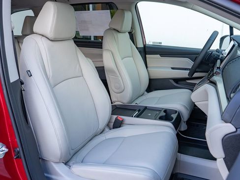 New 2026 Honda Odyssey EX-L image 18
