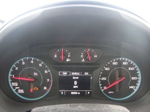Used 2022 Chevrolet Malibu LT FWD image 19