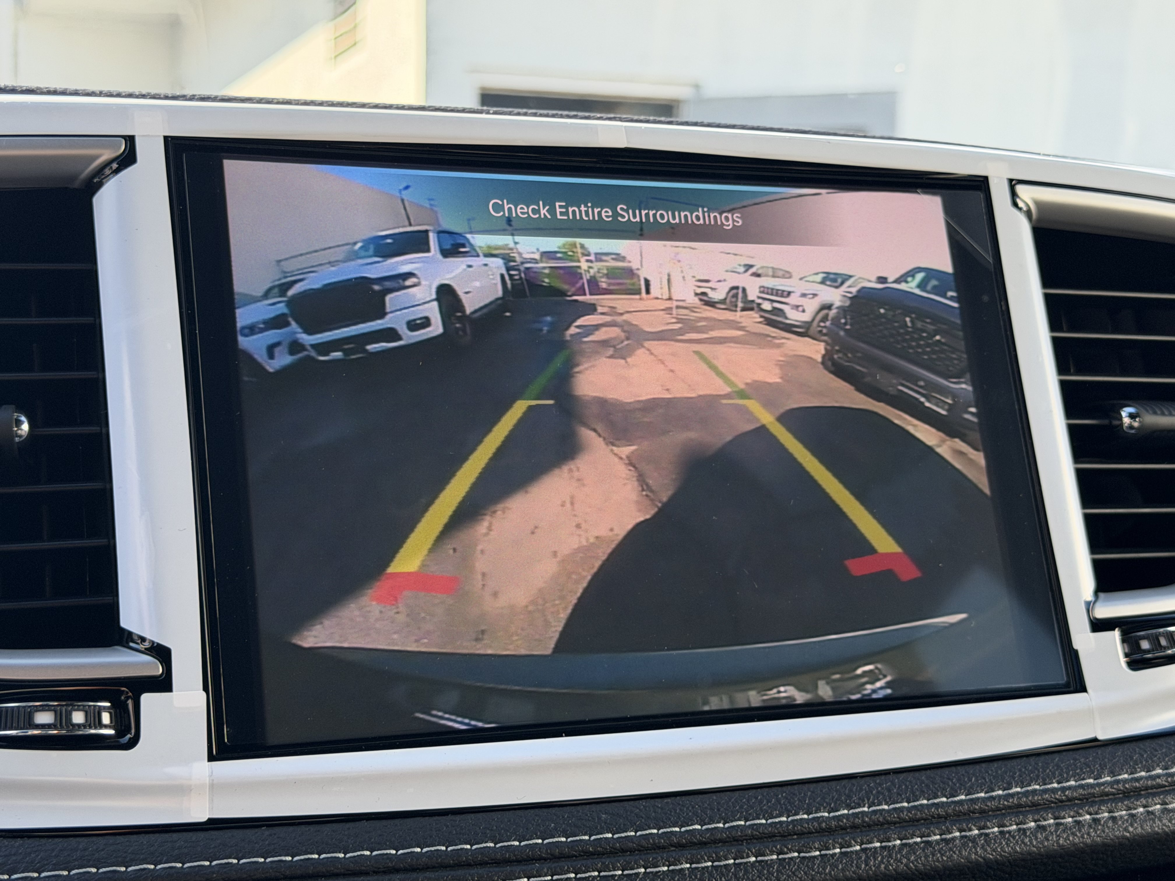 New 2027 Chrysler Pacifica Select FWD image 26
